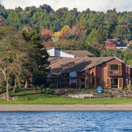 瀑布湖畔汽车旅馆 陶波 外观 照片 Residential neighborhood on the shore of Lake Stevens