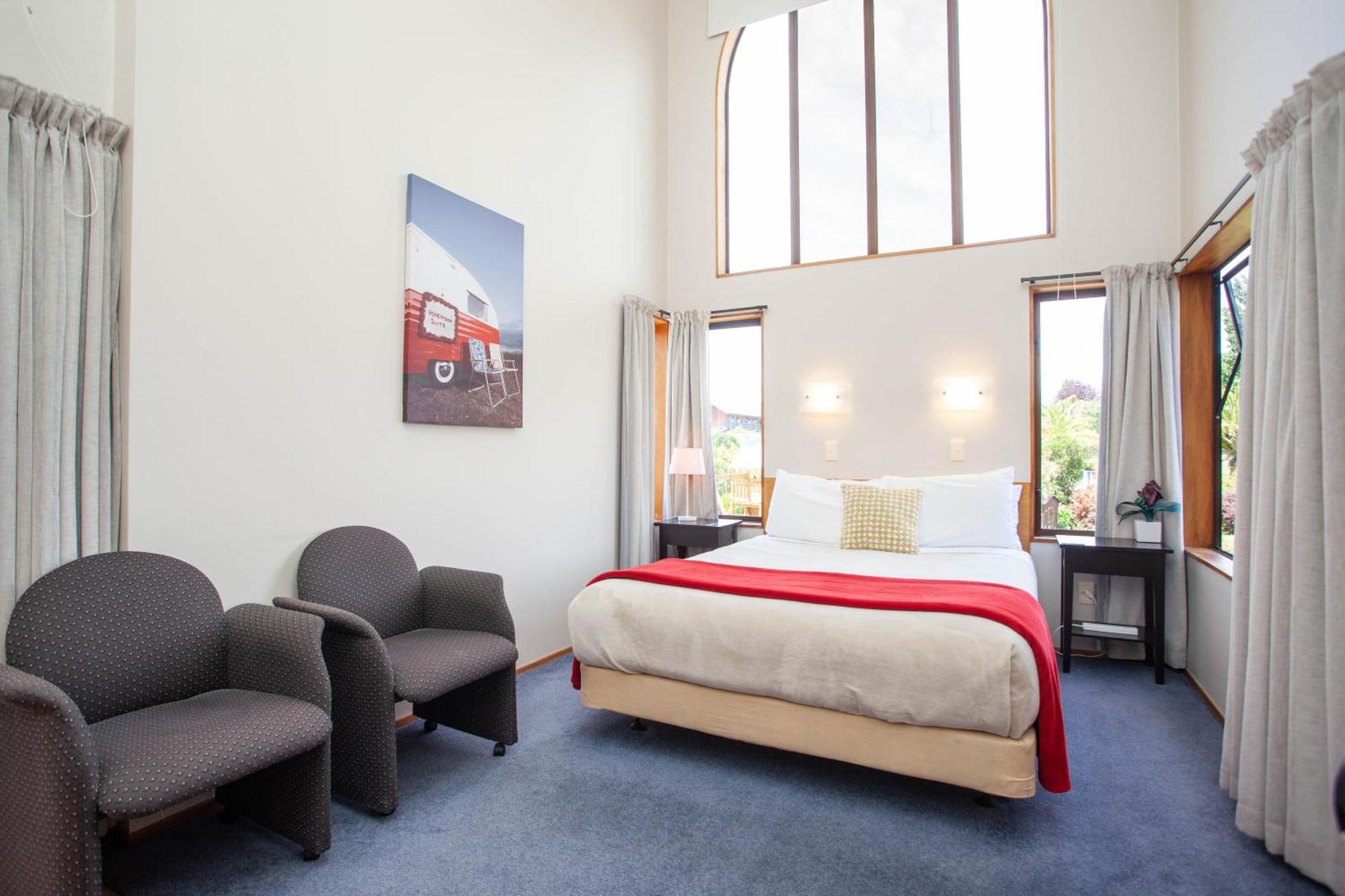 瀑布湖畔汽车旅馆 陶波 客房 照片 A room at the hotel