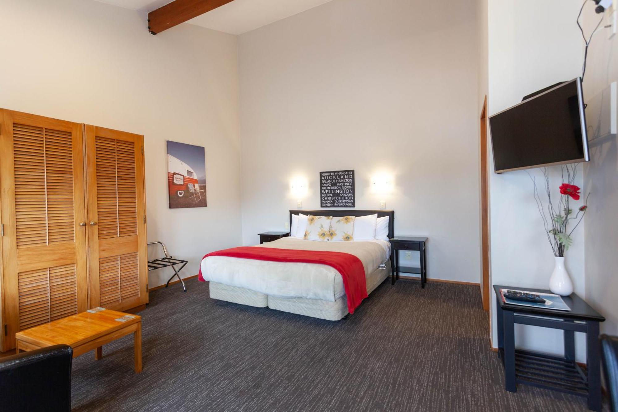 瀑布湖畔汽车旅馆 陶波 客房 照片 A room at the hotel