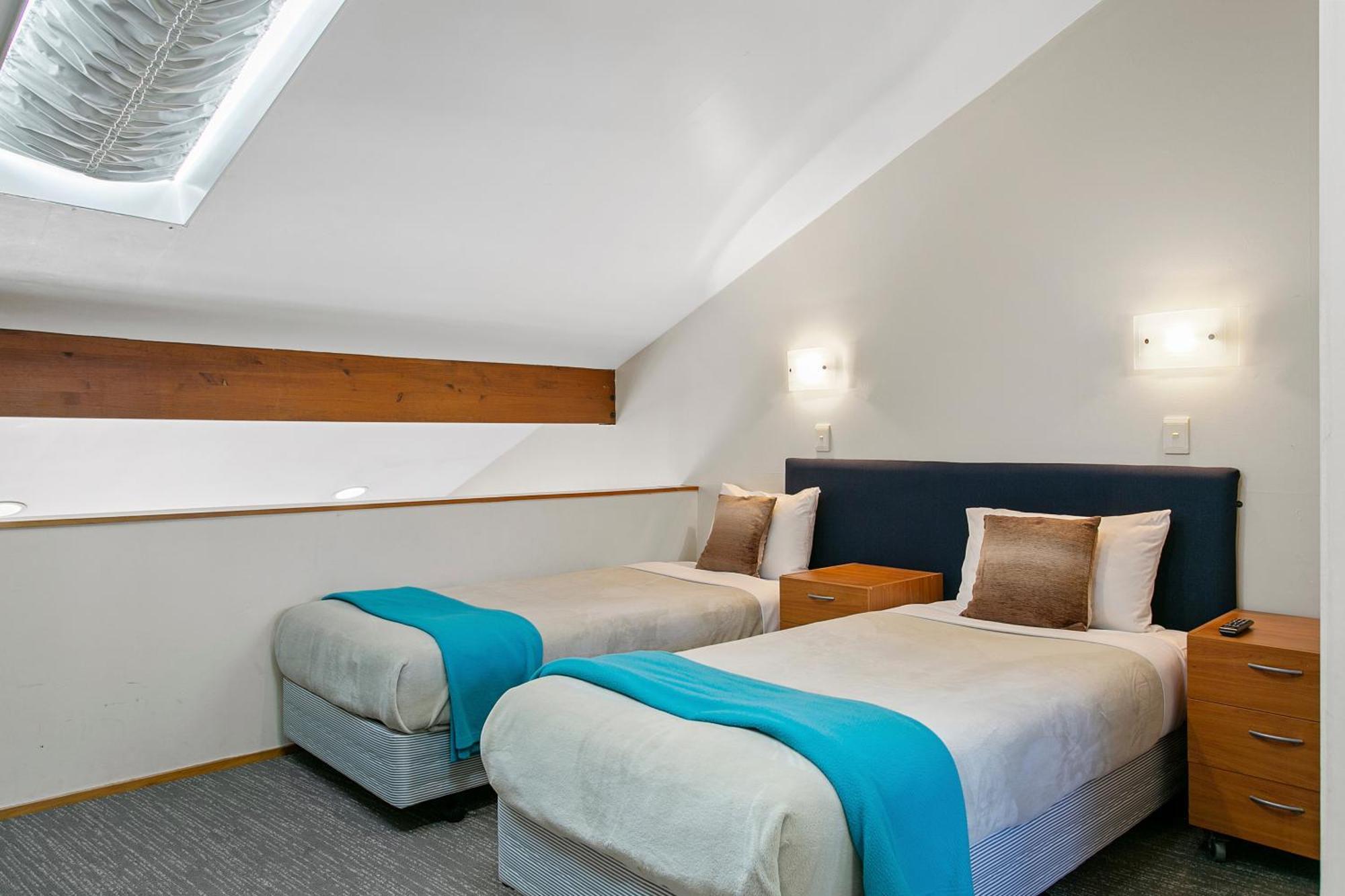 瀑布湖畔汽车旅馆 陶波 外观 照片 Loft room